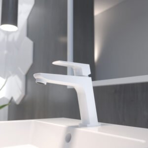 Marriot blanco bajo ambiente